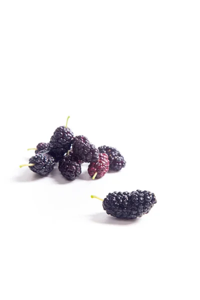 Heap Fresh Sweet Black Mulberry Berries Isolated Whit — Stock Photo, Image