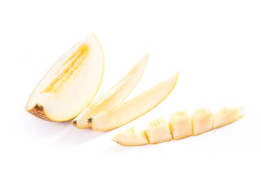 Olgun sulu kavun tropikal meyve yaz saati üzerinde beyaz bir adam izole, dilimlenmiş