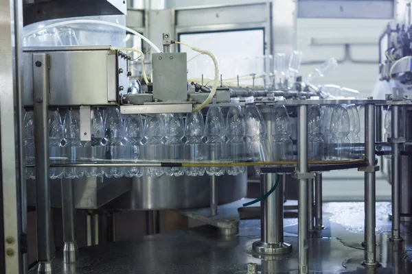 De cerca de una industria de botellas — Foto de Stock