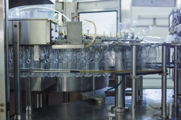 De cerca de una industria de botellas — Foto de Stock