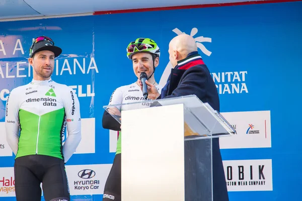 OROPESA DEL MAR, ESPAGNE - 31 JANVIER 2018 : présentation des cyclistes avant la course à La Vuelta le 31 janvier 2018 à Oropesa Del Mar, Espagne — Photo