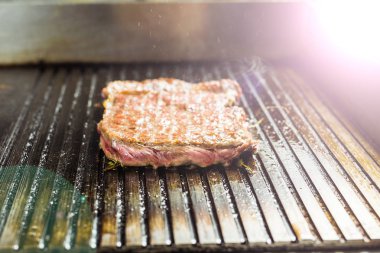 Gıda ve yemek kavramı - kadar yakın bir biftek ızgara