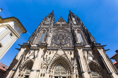 Prague, Çek Cumhuriyeti - 14 Haziran 2017: ünlü tarihi saint vitus Katedrali Prag, Çek Cumhuriyeti