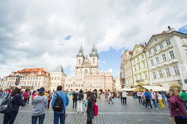 Prague, Çek Cumhuriyeti - 7 Haziran 2017: Prag Eski Şehir Meydanı Çek Cumhuriyeti.