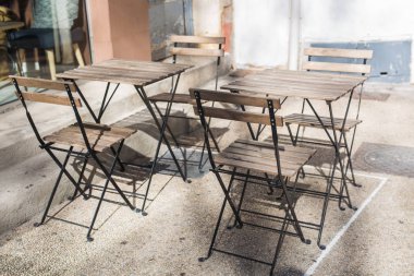 Cafe, kahve dükkanı, taverna ve restoran kavramı - eski Avrupa şehri sokak Cafe.