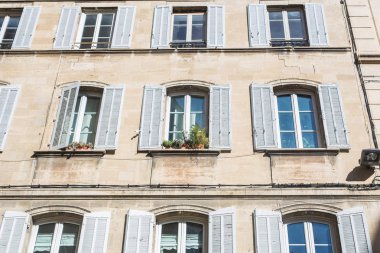 Windows eski binanın duvar