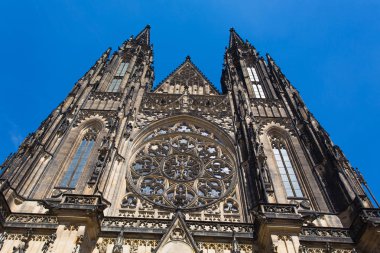 Prague, Çek Cumhuriyeti - 14 Haziran 2017: ünlü tarihi saint vitus Katedrali Prag, Çek Cumhuriyeti