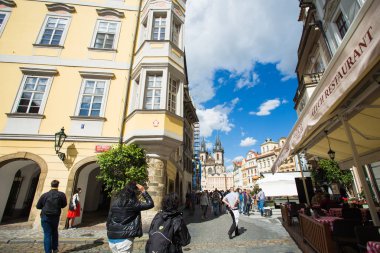 Prague, Çek Cumhuriyeti - 7 Haziran 2017: Prag Eski Şehir Meydanı Çek Cumhuriyeti.