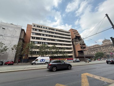 BELGRAD, SERBIA - 4 Eylül 2025 - Sırbistan 'ın başkenti Belgrad' daki NATO Bombalamasından Savunma Bakanlığı Kalıntıları.