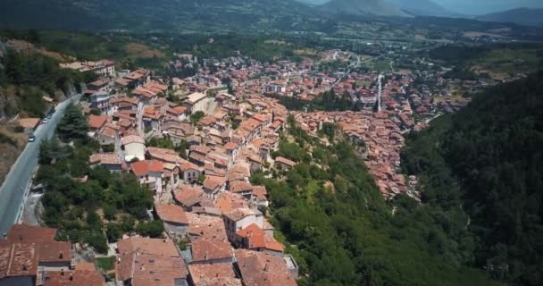 Video - záběry letecké dron panoramatický pohled Tagliocozzo, Aq. Itálie — Stock video