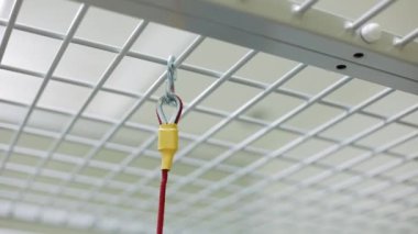 Omurga bir özel rehabilitasyon merkezinde tedavi. Rehabilitant hastaların giderir omurga. Tıbbi ve sağlık kavramı