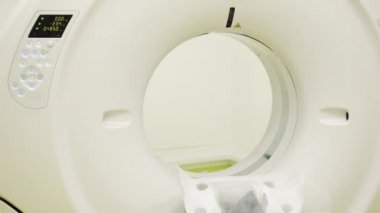 Manyetik rezonans görüntüleme MRI tarama modern bir hastanede