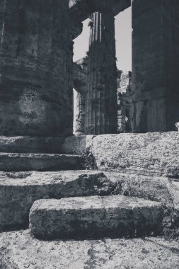 Kültür ve Turizm kavramını Paestum Salerno İtalya'nın arkeolojik kalıntılar
