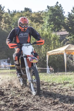 Potenza, İtalya - 29 Mart: Motocross Şampiyonası üzerinde 29 Mart 2015 Brienza, İtalya