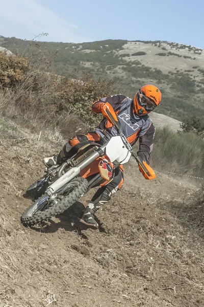Potenza, İtalya - 29 Mart: Motocross Şampiyonası üzerinde 29 Mart 2015 Brienza, İtalya