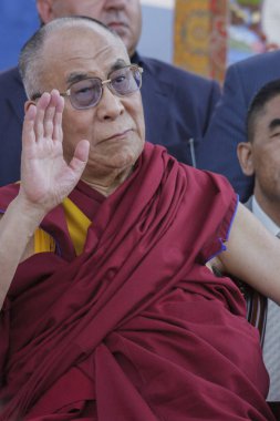 Scanzano Jonico - Matera - 25 Haziran: Dalai Lama Basilicata doğum 