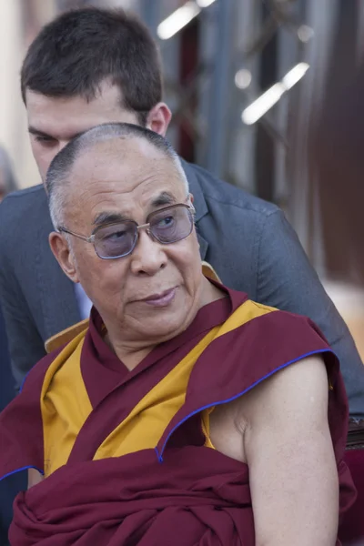 Scanzano Jonico-Matera-juni 25: Dalai Lama i Basilicata på Stockbild