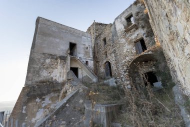 Terk edilmiş köy Craco, Basilicata bölgesi, İtalya