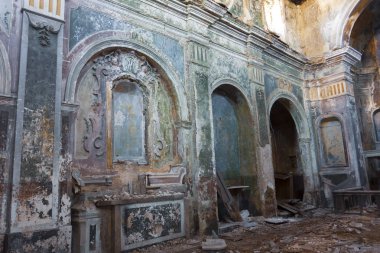 Romagnano al Monte, C'deki Salerno eyaletinde bir hayalet kasaba