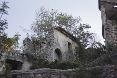 Romagnano al Monte, C'deki Salerno eyaletinde bir hayalet kasaba