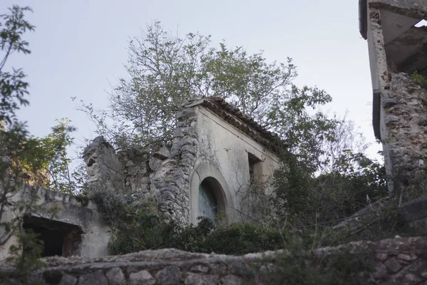 Romagnano al Monte, C'deki Salerno eyaletinde bir hayalet kasaba