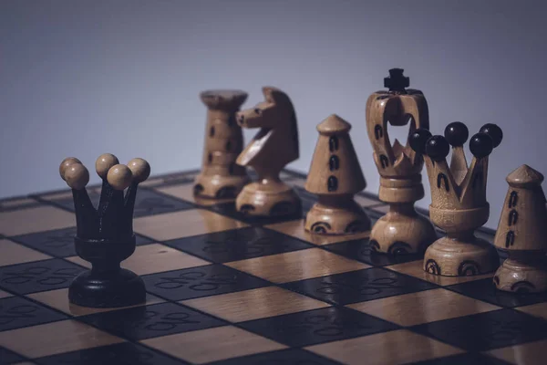 Schack strategi konceptet är på schackbrädet — Stockfoto