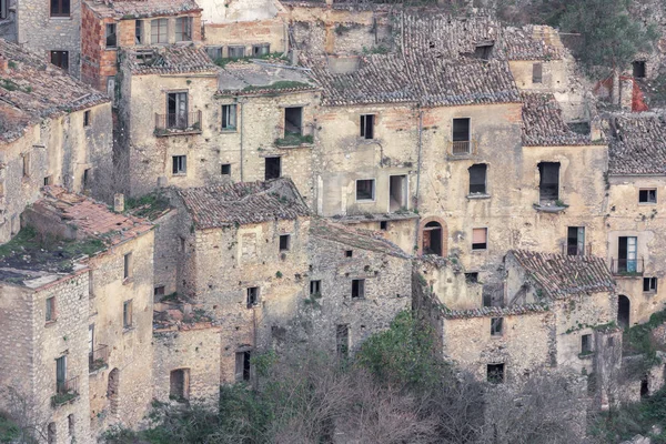 Romagnano al Monte, un pueblo fantasma en la provincia de Salerno en C — Foto de Stock