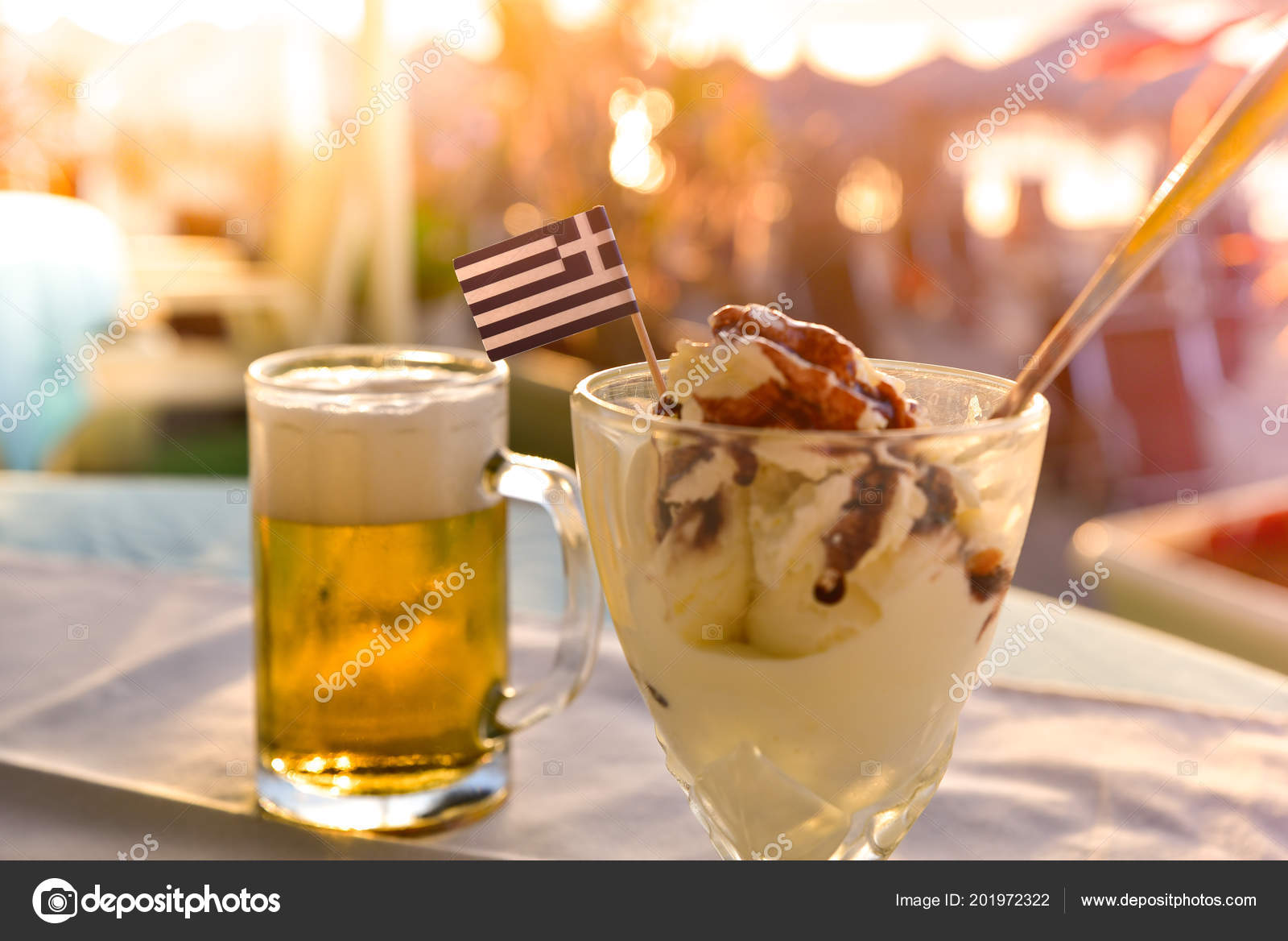 Délicieuse Crème Glacée Chocolat Bière Drapeau Grèce Cours