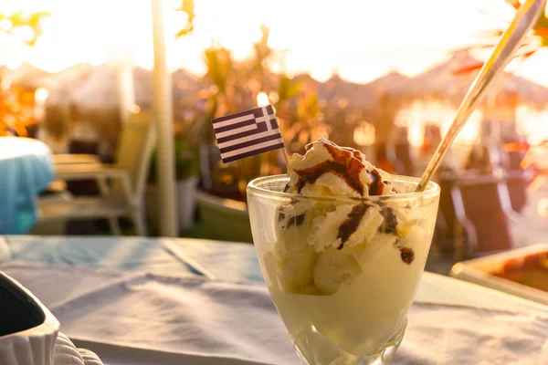 Finom Fagylalt Csokoládé Sör Görögország Lobogója Alatt Napnyugta Időpontja Nagyon — Stock Fotó