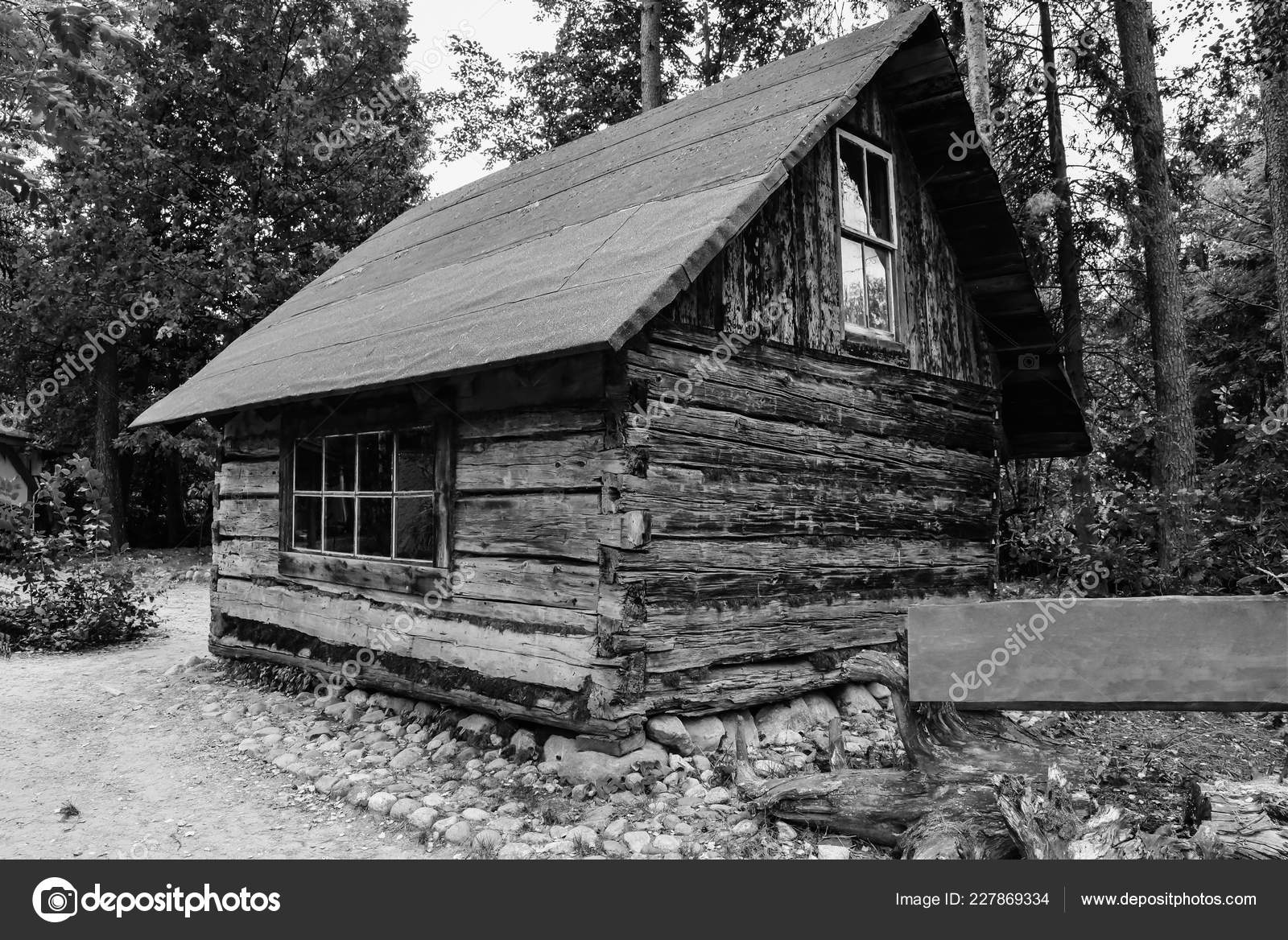 Abandoned Old Wooden House Cabin Woods View Old Weathered Wooden