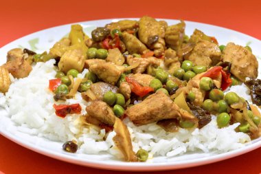 Körili tavuk ve pilav..