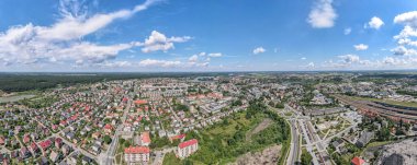 Fotoğraf İHA 'dan, Polonya' daki Ilawa kasabasının panoramik görüntüsü ve çevresindeki Jeziorak Gölü 'nden çekildi..