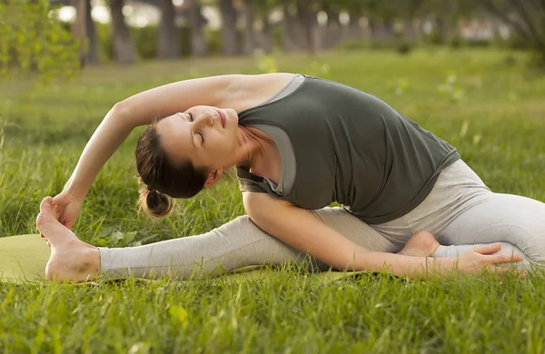 Practice Yoga Gymnastics Young Girl Doing Yoga Female Yoga Yoga — Stock Photo, Image