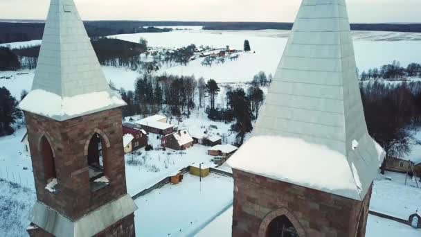 Vue Aérienne Vieille Église Chrétienne Scène Hivernale Rurale Village Rubezhevichi — Video