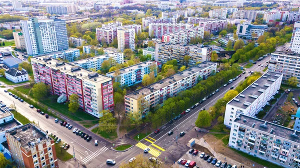 Büyük şehir bahar havadan görünümü. Minsk, Beyaz Rusya Cumhuriyeti başkenti Cityscape