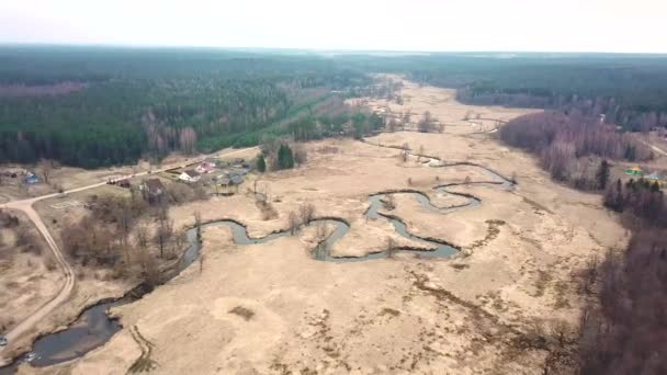 Nisan Ayında Kırsal Peyzaj Küçük Sula Nehri Erken Baharında Dere — Stok video