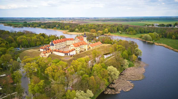 Panorama aérien du château médiéval de Nesvizh. Bélarus — Photo
