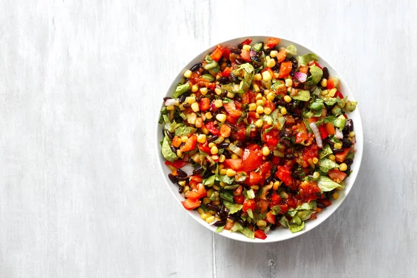 Ensalada Tacos Sobre Mesa Madera Blanca Con Espacio Para Copiar — Foto de Stock