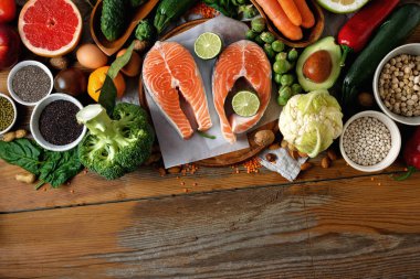 Sağlıklı yemek pişirmek için organik gıda ve beslenme gıda 