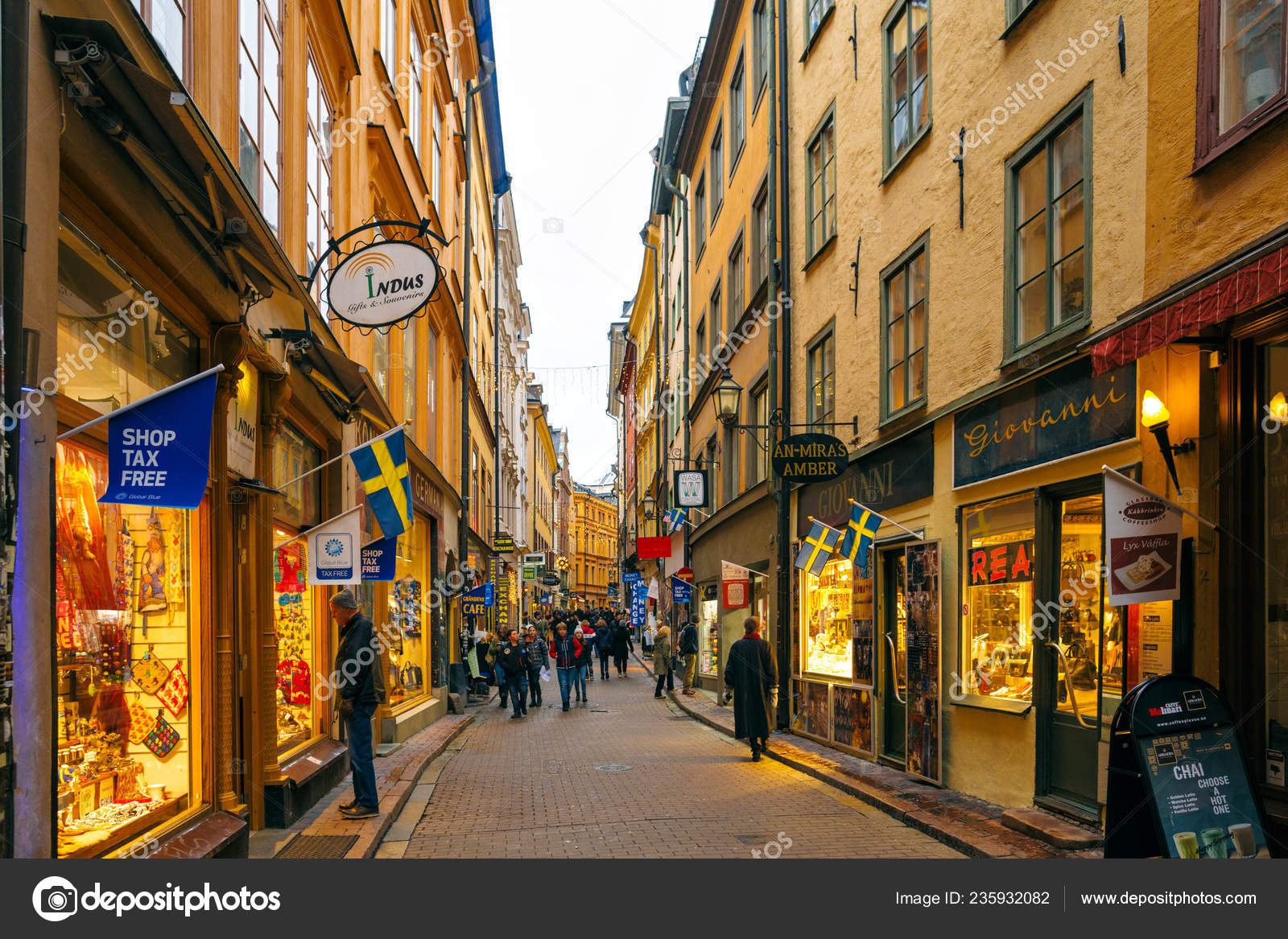 Veilig paraplu Heel Stockholm Sweden December 2018 Shopping Street Stockholm – Stock Editorial  Photo © KucherAndrey #235932082