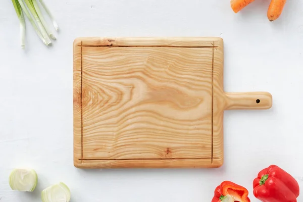 Tabla Cortar Hecha Mano Con Verduras Madera Vista Superior Mesa —  Fotos de Stock