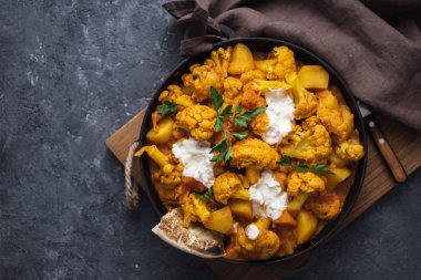 Vejetaryen Asya gıda karnabahar köri sağlıklı gıda