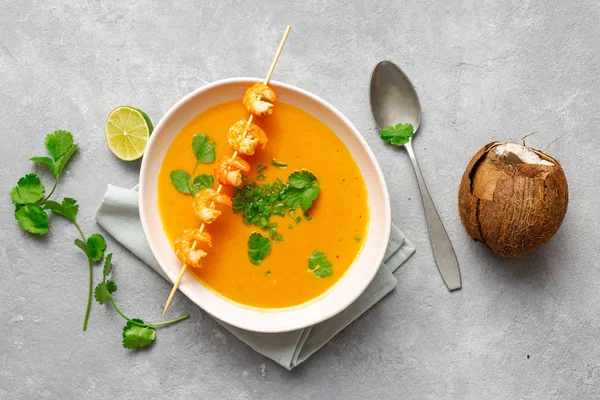 Top view sweet potato soup shrimps bowl — Stock Photo, Image