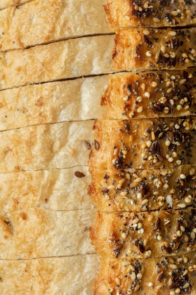 切片小麦面包种子面包面包背景集面包 — 图库照片