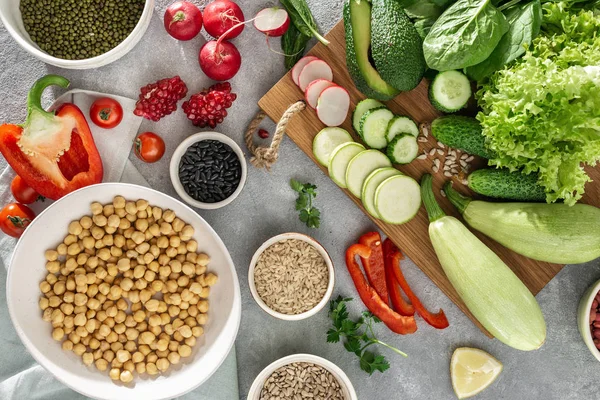 Ingredientes Para Cocinar Comida Vegetariana Variedad Verduras Crudas Cereales Vista — Foto de Stock