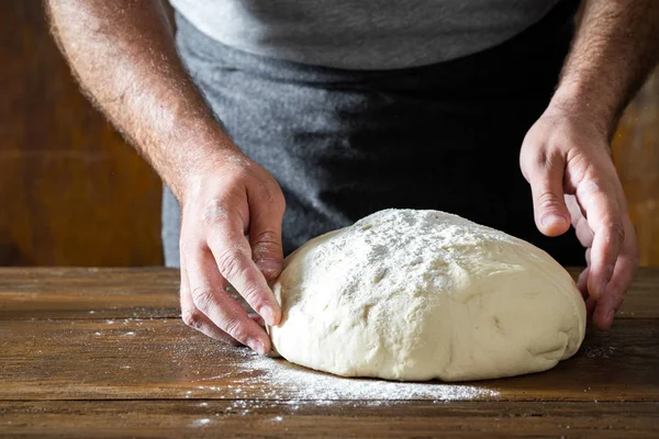 Homme Préparant Pâte Pour Cuisson Pain Fait Maison — Photo