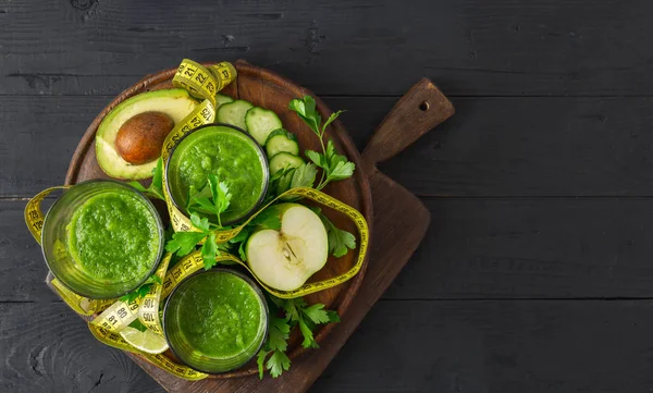 Grüner Detox Smoothie Mit Maßband Detox Von Oben Ernährungskonzept — Stockfoto