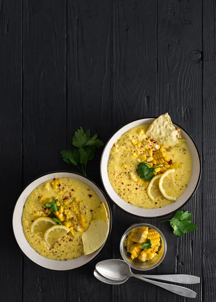Fresh corn cream soup on a dark background — Stock Image Fresh Corn Cream Soup Dark Background Stock Photo