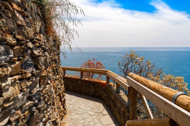 Cinque Terre İtalya romantik yürüyüş parkuru