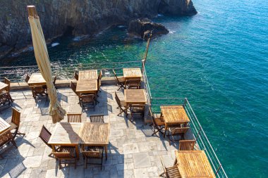 Cinque Terre İtalya'daki restoranın en iyi görünümü